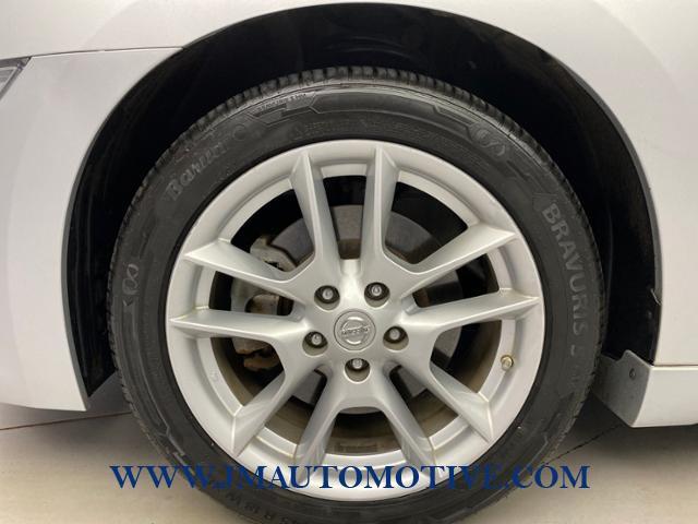 2009 Nissan Maxima 4dr Sdn V6 CVT 3.5 S, available for sale in Naugatuck, Connecticut | J&M Automotive Sls&Svc LLC. Naugatuck, Connecticut 2009 Nissan Maxima 4dr Sdn V6 CVT 3.5 S, available for sale in Naugatuck, Connecticut | J&M Automotive Sls&Svc LLC. Naugatuck, Connecticut