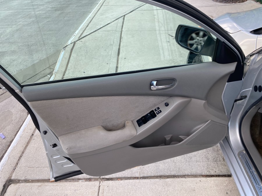 2010 Nissan Altima 4dr Sdn I4 CVT 2.5 S, available for sale in Middle Village, New York | Middle Village Motors . Middle Village, New York 2010 Nissan Altima 4dr Sdn I4 CVT 2.5 S, available for sale in Middle Village, New York | Middle Village Motors . Middle Village, New York