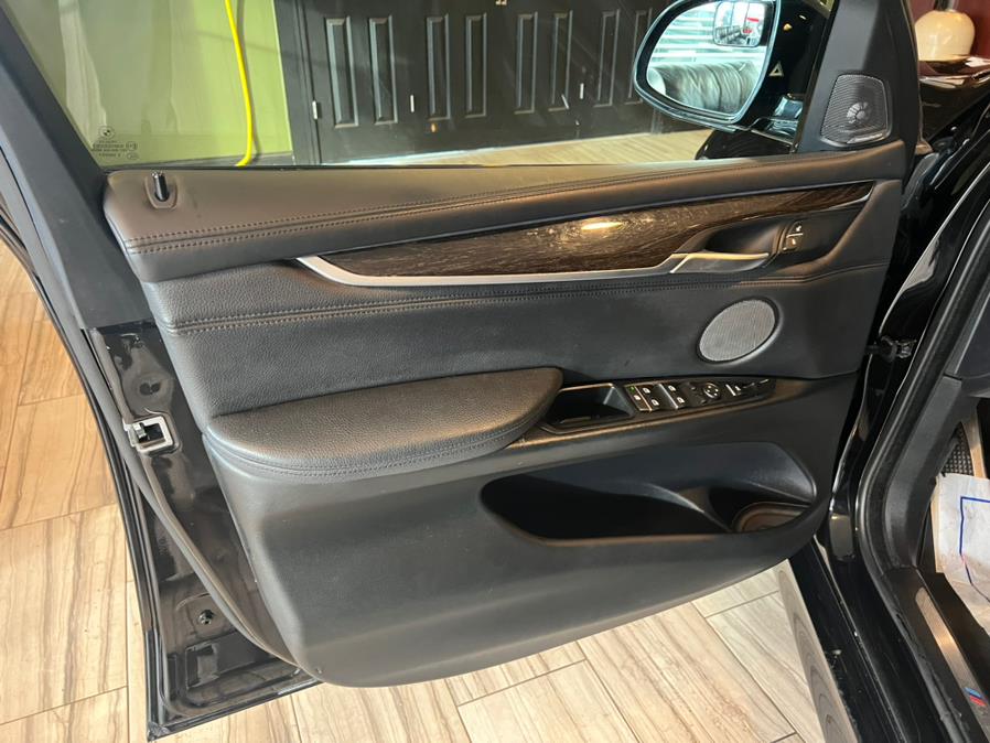2015 BMW X5 AWD 4dr xDrive50i, available for sale in West Hartford, Connecticut | AutoMax. West Hartford, Connecticut 2015 BMW X5 AWD 4dr xDrive50i, available for sale in West Hartford, Connecticut | AutoMax. West Hartford, Connecticut