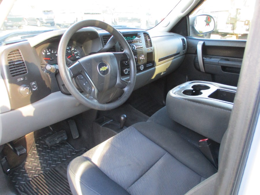 2010 Chevrolet Silverado 1500 4WD Ext Cab 143.5" LS, available for sale in Suffield, Connecticut | Suffield Auto LLC. Suffield, Connecticut 2010 Chevrolet Silverado 1500 4WD Ext Cab 143.5" LS, available for sale in Suffield, Connecticut | Suffield Auto LLC. Suffield, Connecticut