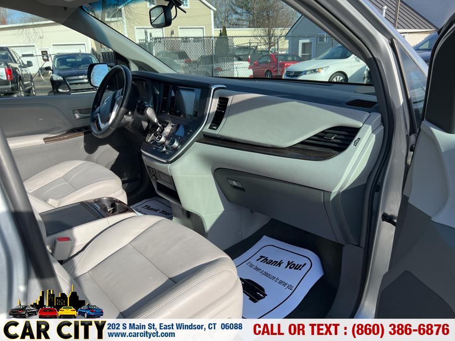 2015 Toyota Sienna 5dr 7-Pass Van XLE AWD (Natl), available for sale in East Windsor, Connecticut | Car City LLC. East Windsor, Connecticut 2015 Toyota Sienna 5dr 7-Pass Van XLE AWD (Natl), available for sale in East Windsor, Connecticut | Car City LLC. East Windsor, Connecticut