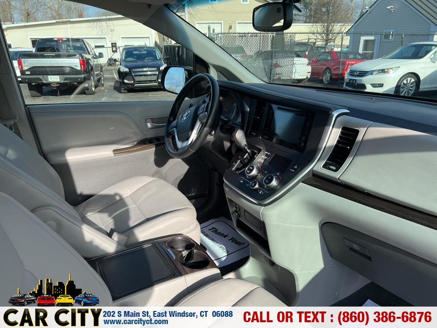 2015 Toyota Sienna 5dr 7-Pass Van XLE AWD (Natl), available for sale in East Windsor, Connecticut | Car City LLC. East Windsor, Connecticut 2015 Toyota Sienna 5dr 7-Pass Van XLE AWD (Natl), available for sale in East Windsor, Connecticut | Car City LLC. East Windsor, Connecticut