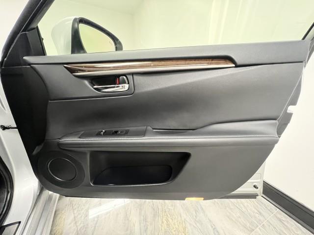 Used Lexus Es 350 2015 | Car Revolution. Maple Shade, New Jersey Used Lexus Es 350 2015 | Car Revolution. Maple Shade, New Jersey