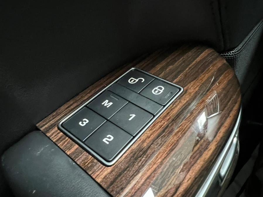 2017 Land Rover Range Rover Td6 Diesel HSE SWB, available for sale in Massapequa Park, New York | Power Motors East. Massapequa Park, New York 2017 Land Rover Range Rover Td6 Diesel HSE SWB, available for sale in Massapequa Park, New York | Power Motors East. Massapequa Park, New York