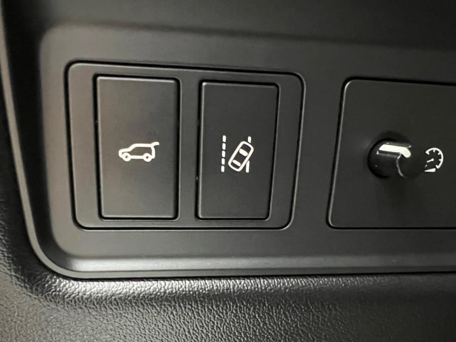 2017 Land Rover Range Rover Td6 Diesel HSE SWB, available for sale in Massapequa Park, New York | Power Motors East. Massapequa Park, New York 2017 Land Rover Range Rover Td6 Diesel HSE SWB, available for sale in Massapequa Park, New York | Power Motors East. Massapequa Park, New York