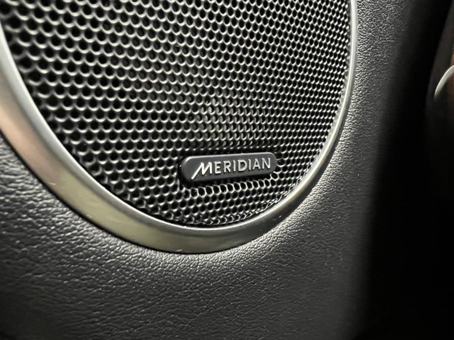 2017 Land Rover Range Rover Td6 Diesel HSE SWB, available for sale in Massapequa Park, New York | Power Motors East. Massapequa Park, New York 2017 Land Rover Range Rover Td6 Diesel HSE SWB, available for sale in Massapequa Park, New York | Power Motors East. Massapequa Park, New York