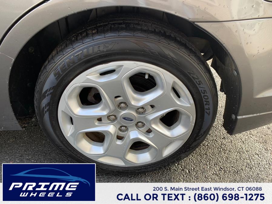2010 Ford Fusion 4dr Sdn SE FWD, available for sale in East Windsor, Connecticut | Prime Wheels. East Windsor, Connecticut 2010 Ford Fusion 4dr Sdn SE FWD, available for sale in East Windsor, Connecticut | Prime Wheels. East Windsor, Connecticut