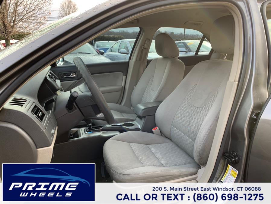 2010 Ford Fusion 4dr Sdn SE FWD, available for sale in East Windsor, Connecticut | Prime Wheels. East Windsor, Connecticut 2010 Ford Fusion 4dr Sdn SE FWD, available for sale in East Windsor, Connecticut | Prime Wheels. East Windsor, Connecticut