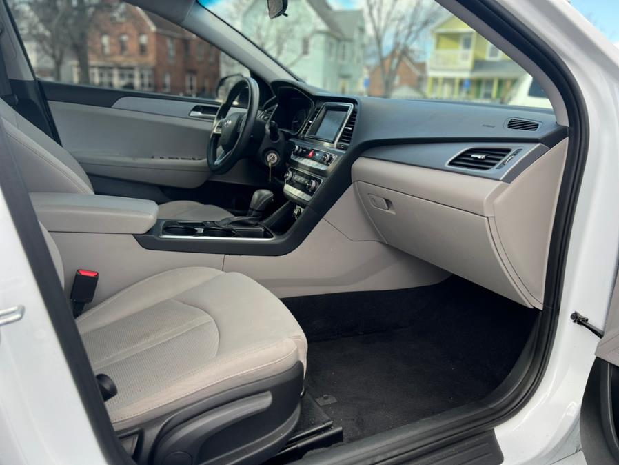 2019 Hyundai Sonata SE 2.4L, available for sale in Springfield, Massachusetts | Jordan Auto Sales. Springfield, Massachusetts 2019 Hyundai Sonata SE 2.4L, available for sale in Springfield, Massachusetts | Jordan Auto Sales. Springfield, Massachusetts