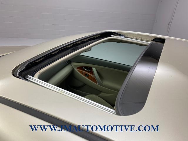 2009 Toyota Camry 4dr Sdn I4 Auto XLE, available for sale in Naugatuck, Connecticut | J&M Automotive Sls&Svc LLC. Naugatuck, Connecticut 2009 Toyota Camry 4dr Sdn I4 Auto XLE, available for sale in Naugatuck, Connecticut | J&M Automotive Sls&Svc LLC. Naugatuck, Connecticut