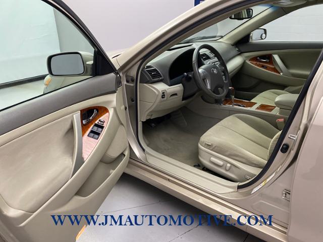 2009 Toyota Camry 4dr Sdn I4 Auto XLE, available for sale in Naugatuck, Connecticut | J&M Automotive Sls&Svc LLC. Naugatuck, Connecticut 2009 Toyota Camry 4dr Sdn I4 Auto XLE, available for sale in Naugatuck, Connecticut | J&M Automotive Sls&Svc LLC. Naugatuck, Connecticut