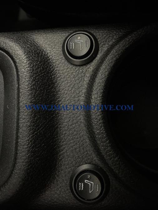 2013 Jeep Wrangler Unlimited 4WD 4dr Sahara, available for sale in Naugatuck, Connecticut | J&M Automotive Sls&Svc LLC. Naugatuck, Connecticut 2013 Jeep Wrangler Unlimited 4WD 4dr Sahara, available for sale in Naugatuck, Connecticut | J&M Automotive Sls&Svc LLC. Naugatuck, Connecticut