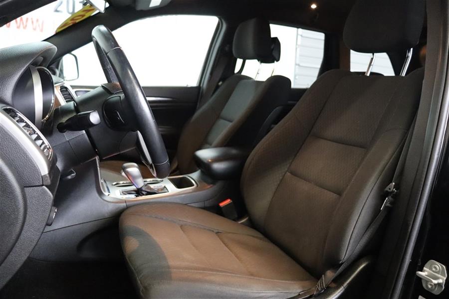 2018 Jeep Grand Cherokee LAREDO, available for sale in Paterson, New Jersey | Fast Track Motors. Paterson, New Jersey 2018 Jeep Grand Cherokee LAREDO, available for sale in Paterson, New Jersey | Fast Track Motors. Paterson, New Jersey