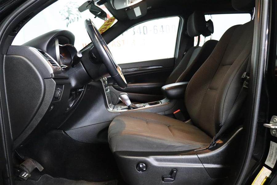 2018 Jeep Grand Cherokee LAREDO, available for sale in Paterson, New Jersey | Fast Track Motors. Paterson, New Jersey 2018 Jeep Grand Cherokee LAREDO, available for sale in Paterson, New Jersey | Fast Track Motors. Paterson, New Jersey