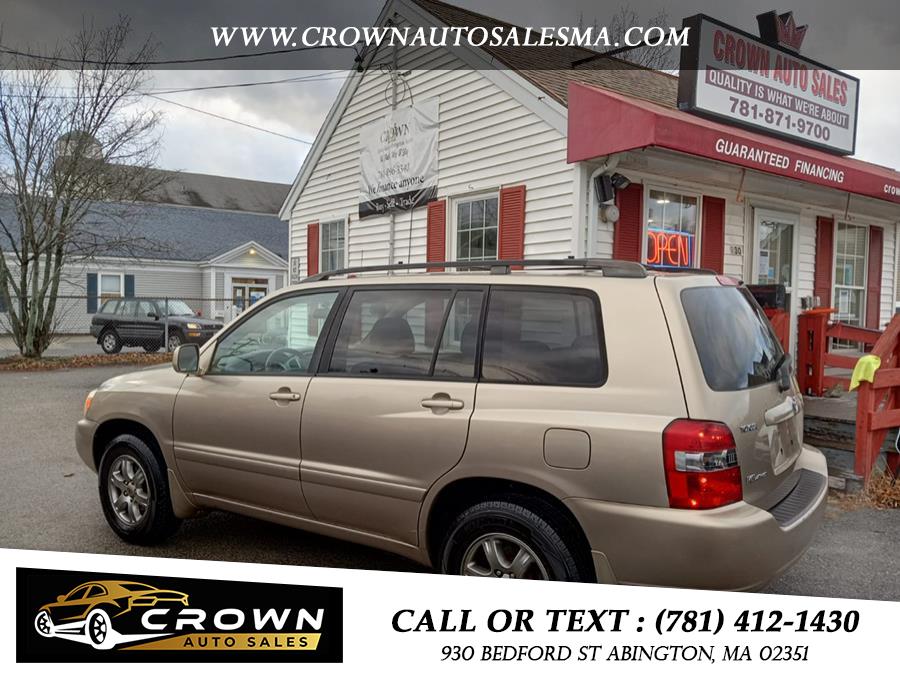 2004 Toyota Highlander 4dr V6 4WD w/3rd Row, available for sale in Abington, Massachusetts | Crown Auto Sales. Abington, Massachusetts 2004 Toyota Highlander 4dr V6 4WD w/3rd Row, available for sale in Abington, Massachusetts | Crown Auto Sales. Abington, Massachusetts