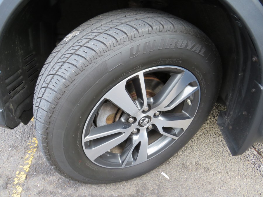 2017 Toyota RAV4 XLE AWD Navi/Sunroof, available for sale in Middle Village, New York | Road Masters II INC. Middle Village, New York 2017 Toyota RAV4 XLE AWD Navi/Sunroof, available for sale in Middle Village, New York | Road Masters II INC. Middle Village, New York