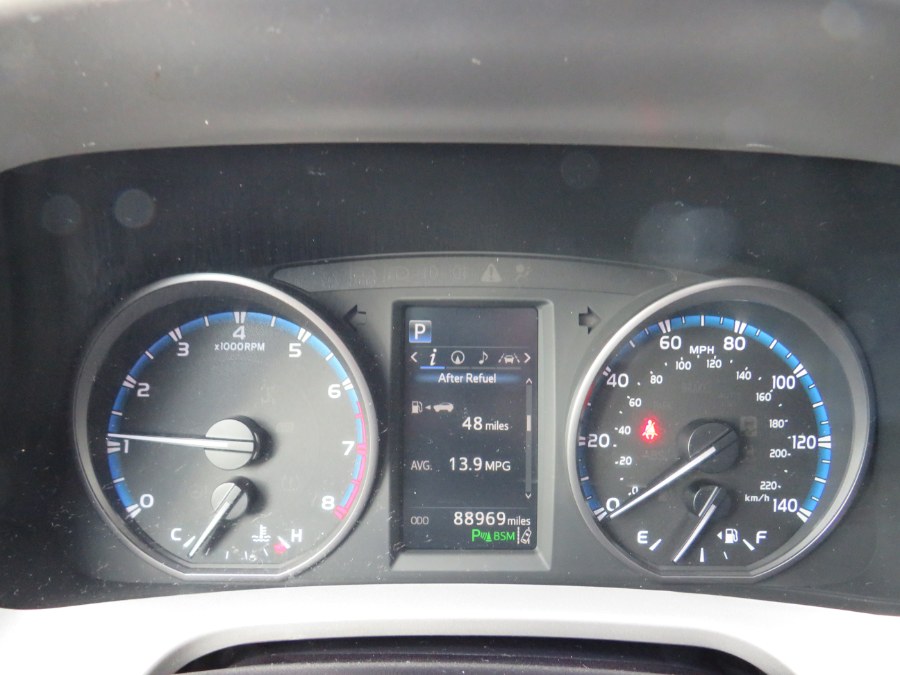 2017 Toyota RAV4 XLE AWD Navi/Sunroof, available for sale in Middle Village, New York | Road Masters II INC. Middle Village, New York 2017 Toyota RAV4 XLE AWD Navi/Sunroof, available for sale in Middle Village, New York | Road Masters II INC. Middle Village, New York