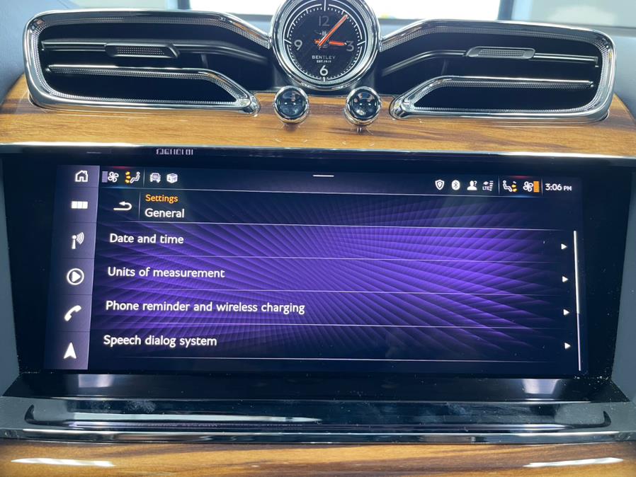 2021 Bentley Bentayga First Edition AWD, available for sale in Inwood, New York | 5 Towns Drive. Inwood, New York 2021 Bentley Bentayga First Edition AWD, available for sale in Inwood, New York | 5 Towns Drive. Inwood, New York