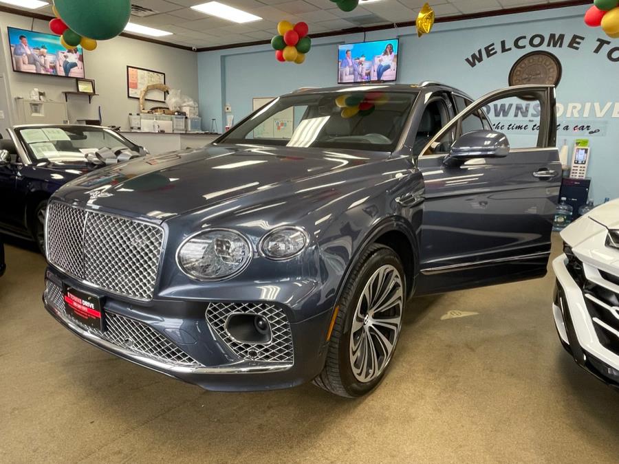 2021 Bentley Bentayga First Edition AWD, available for sale in Inwood, New York | 5 Towns Drive. Inwood, New York 2021 Bentley Bentayga First Edition AWD, available for sale in Inwood, New York | 5 Towns Drive. Inwood, New York