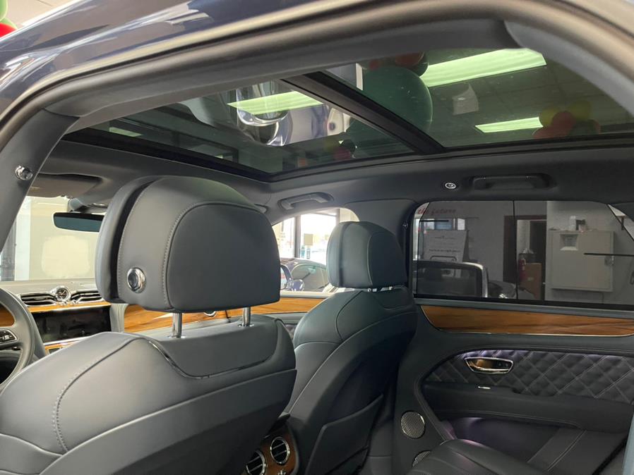 2021 Bentley Bentayga First Edition AWD, available for sale in Inwood, New York | 5 Towns Drive. Inwood, New York 2021 Bentley Bentayga First Edition AWD, available for sale in Inwood, New York | 5 Towns Drive. Inwood, New York