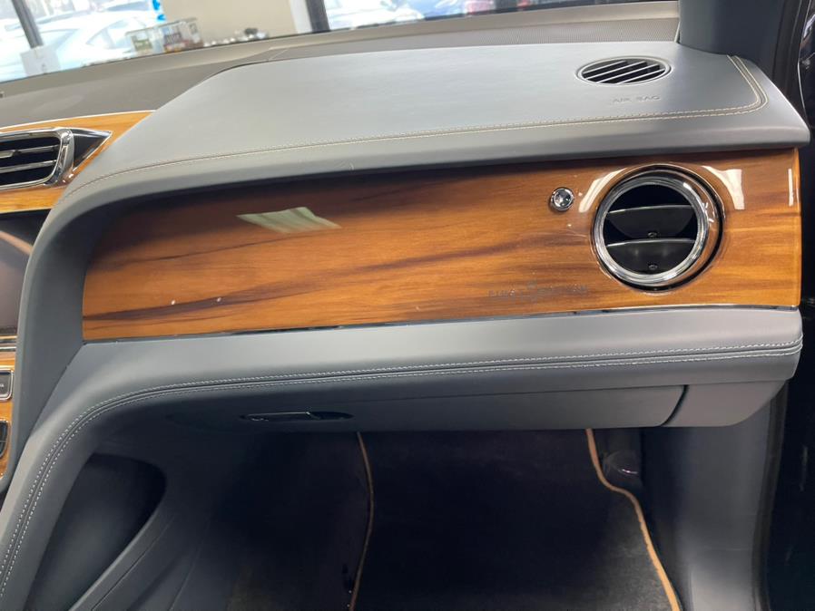 2021 Bentley Bentayga First Edition AWD, available for sale in Inwood, New York | 5 Towns Drive. Inwood, New York 2021 Bentley Bentayga First Edition AWD, available for sale in Inwood, New York | 5 Towns Drive. Inwood, New York