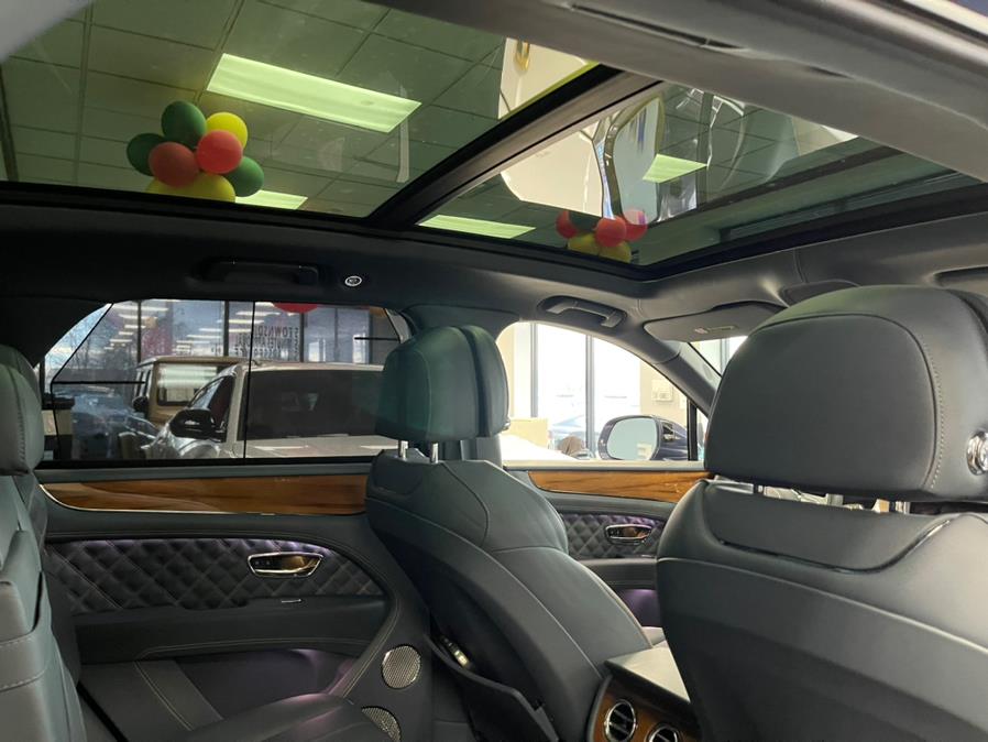 2021 Bentley Bentayga First Edition AWD, available for sale in Inwood, New York | 5 Towns Drive. Inwood, New York 2021 Bentley Bentayga First Edition AWD, available for sale in Inwood, New York | 5 Towns Drive. Inwood, New York