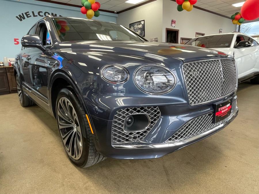 2021 Bentley Bentayga First Edition AWD, available for sale in Inwood, New York | 5 Towns Drive. Inwood, New York 2021 Bentley Bentayga First Edition AWD, available for sale in Inwood, New York | 5 Towns Drive. Inwood, New York