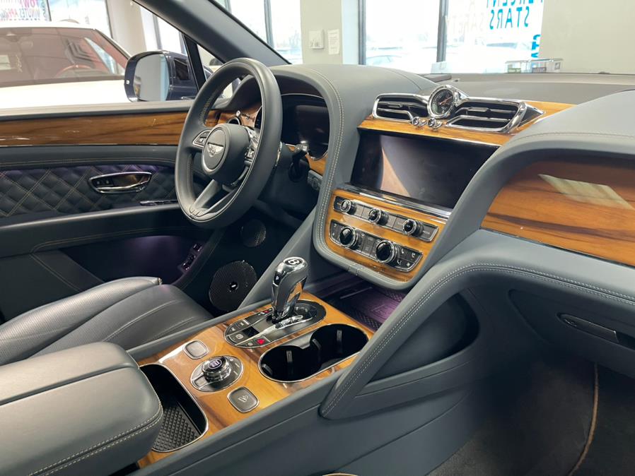 2021 Bentley Bentayga First Edition AWD, available for sale in Inwood, New York | 5 Towns Drive. Inwood, New York 2021 Bentley Bentayga First Edition AWD, available for sale in Inwood, New York | 5 Towns Drive. Inwood, New York