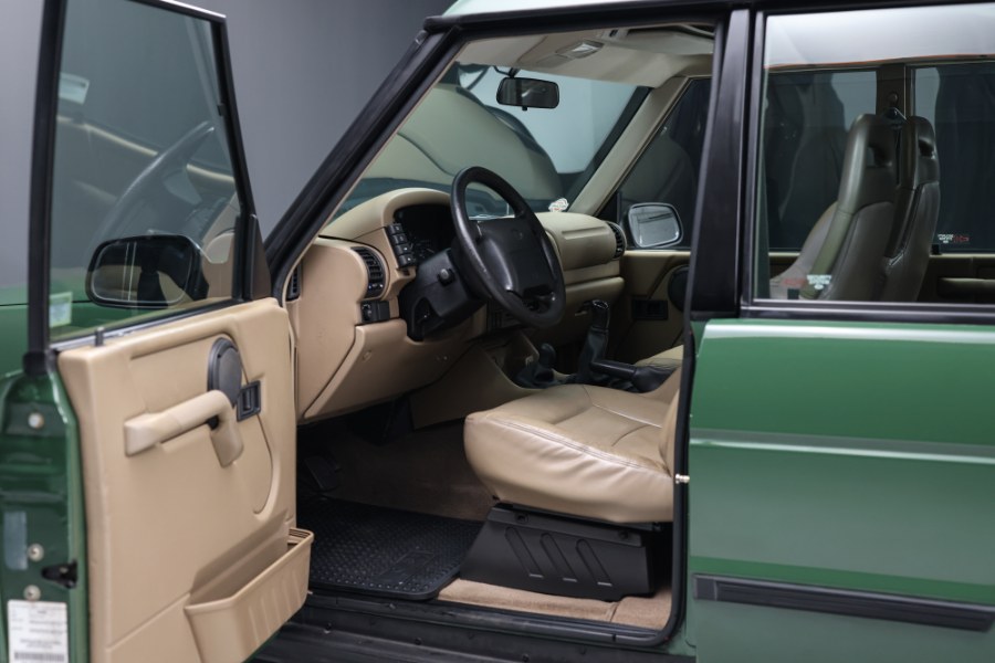 1995 Land Rover Discovery 4dr Sport Utility, available for sale in North Salem, New York | Meccanic Shop North Inc. North Salem, New York 1995 Land Rover Discovery 4dr Sport Utility, available for sale in North Salem, New York | Meccanic Shop North Inc. North Salem, New York