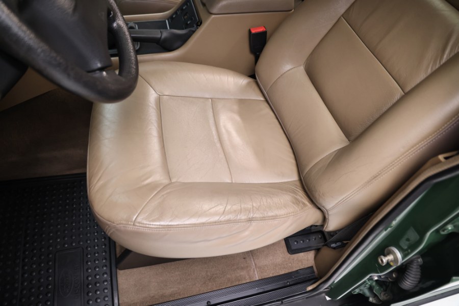 1995 Land Rover Discovery 4dr Sport Utility, available for sale in North Salem, New York | Meccanic Shop North Inc. North Salem, New York 1995 Land Rover Discovery 4dr Sport Utility, available for sale in North Salem, New York | Meccanic Shop North Inc. North Salem, New York