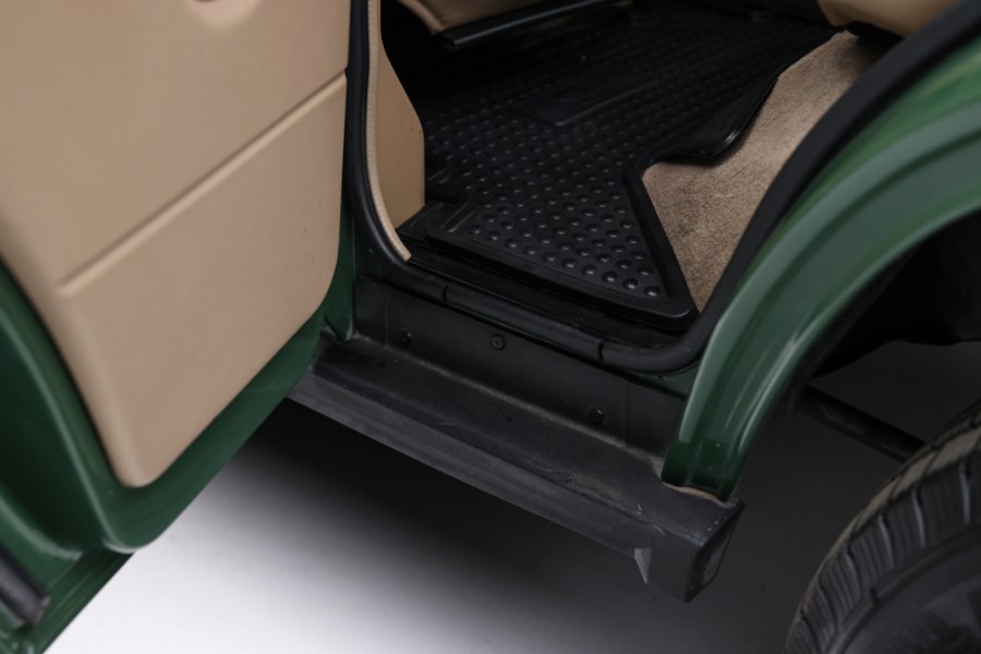 1995 Land Rover Discovery 4dr Sport Utility, available for sale in North Salem, New York | Meccanic Shop North Inc. North Salem, New York 1995 Land Rover Discovery 4dr Sport Utility, available for sale in North Salem, New York | Meccanic Shop North Inc. North Salem, New York