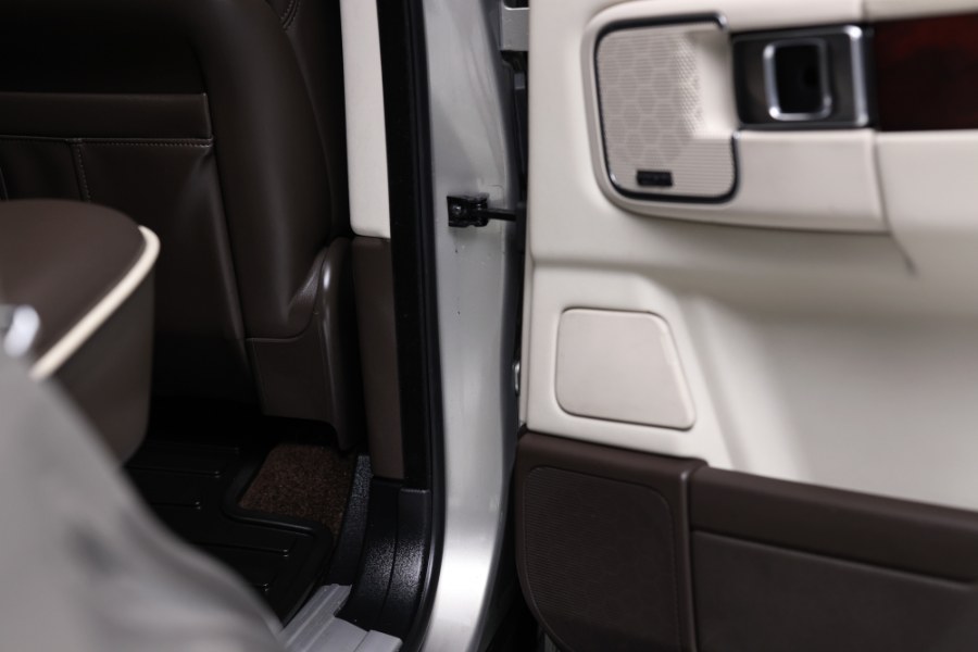 2011 Land Rover Range Rover 4WD 4dr HSE LUX, available for sale in North Salem, New York | Meccanic Shop North Inc. North Salem, New York 2011 Land Rover Range Rover 4WD 4dr HSE LUX, available for sale in North Salem, New York | Meccanic Shop North Inc. North Salem, New York