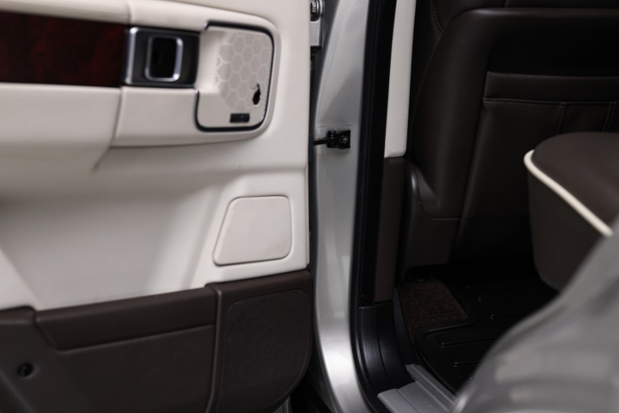 2011 Land Rover Range Rover 4WD 4dr HSE LUX, available for sale in North Salem, New York | Meccanic Shop North Inc. North Salem, New York 2011 Land Rover Range Rover 4WD 4dr HSE LUX, available for sale in North Salem, New York | Meccanic Shop North Inc. North Salem, New York