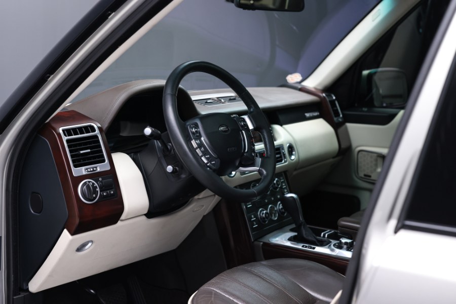 2011 Land Rover Range Rover 4WD 4dr HSE LUX, available for sale in North Salem, New York | Meccanic Shop North Inc. North Salem, New York 2011 Land Rover Range Rover 4WD 4dr HSE LUX, available for sale in North Salem, New York | Meccanic Shop North Inc. North Salem, New York