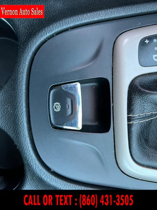 2015 Jeep Cherokee 4WD 4dr Limited, available for sale in Manchester, Connecticut | Vernon Auto Sale & Service. Manchester, Connecticut 2015 Jeep Cherokee 4WD 4dr Limited, available for sale in Manchester, Connecticut | Vernon Auto Sale & Service. Manchester, Connecticut