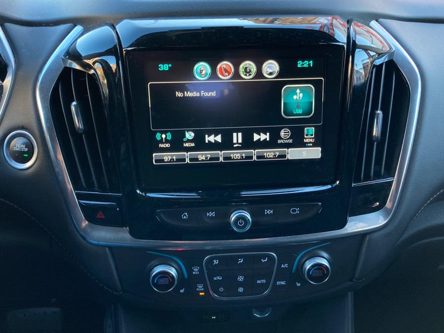 2018 Chevrolet Traverse AWD 4dr LT Cloth w/1LT, available for sale in Brooklyn, New York | Carsbuck Inc.. Brooklyn, New York 2018 Chevrolet Traverse AWD 4dr LT Cloth w/1LT, available for sale in Brooklyn, New York | Carsbuck Inc.. Brooklyn, New York