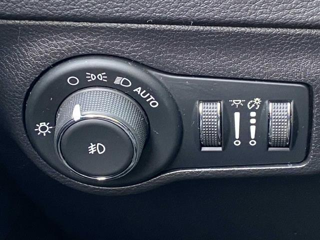 Used Jeep Compass Latitude 2019 | Eastchester Motor Cars. Bronx, New York Used Jeep Compass Latitude 2019 | Eastchester Motor Cars. Bronx, New York