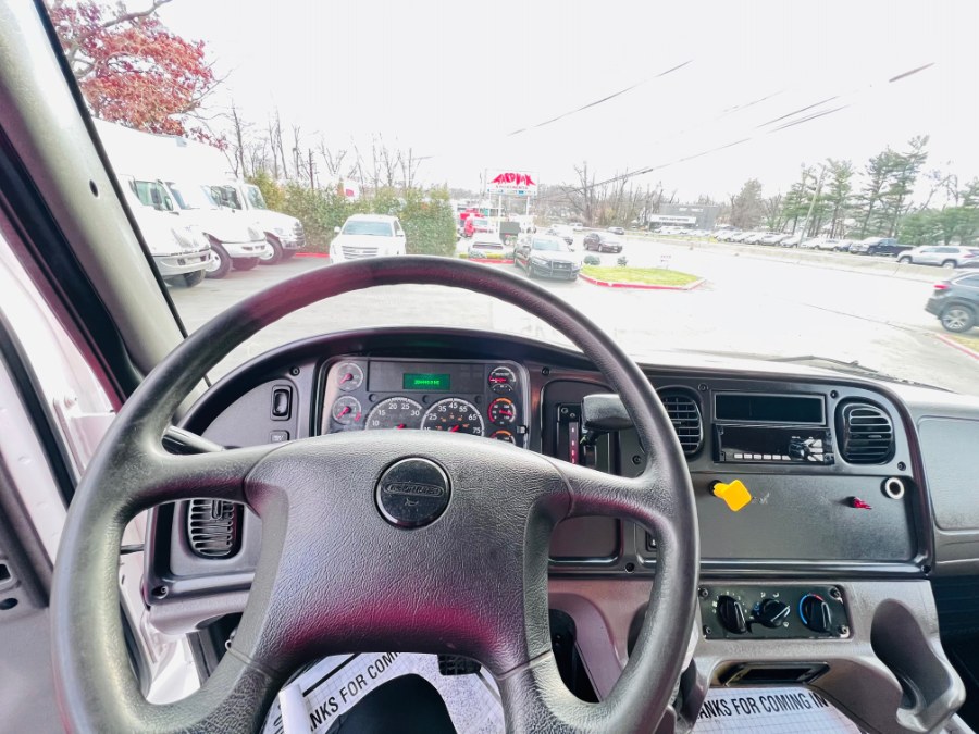2018 Freightliner M2 106 26 FEET DRY BOX + LIFT GATE + NO CDL, available for sale in South Amboy, New Jersey | NJ Truck Spot. South Amboy, New Jersey 2018 Freightliner M2 106 26 FEET DRY BOX + LIFT GATE + NO CDL, available for sale in South Amboy, New Jersey | NJ Truck Spot. South Amboy, New Jersey
