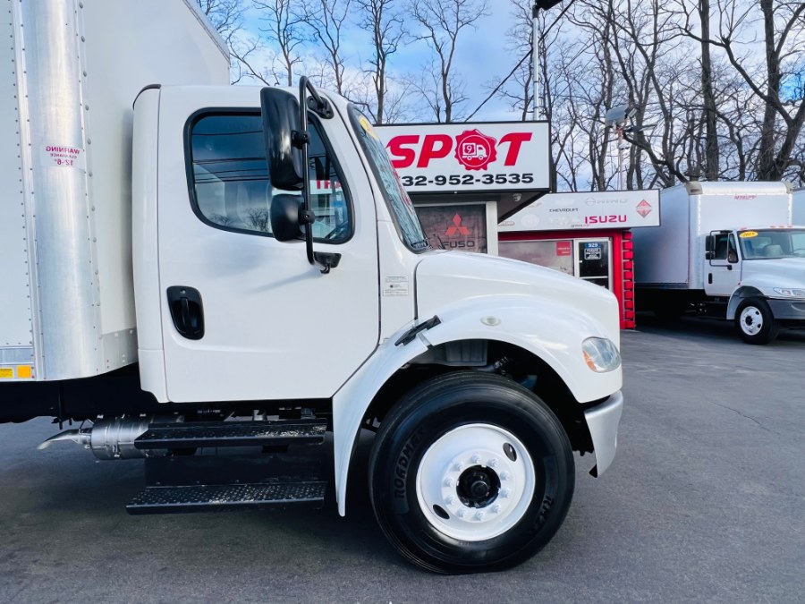 2018 Freightliner M2 106 26 FEET DRY BOX + LIFT GATE + NO CDL, available for sale in South Amboy, New Jersey | NJ Truck Spot. South Amboy, New Jersey 2018 Freightliner M2 106 26 FEET DRY BOX + LIFT GATE + NO CDL, available for sale in South Amboy, New Jersey | NJ Truck Spot. South Amboy, New Jersey