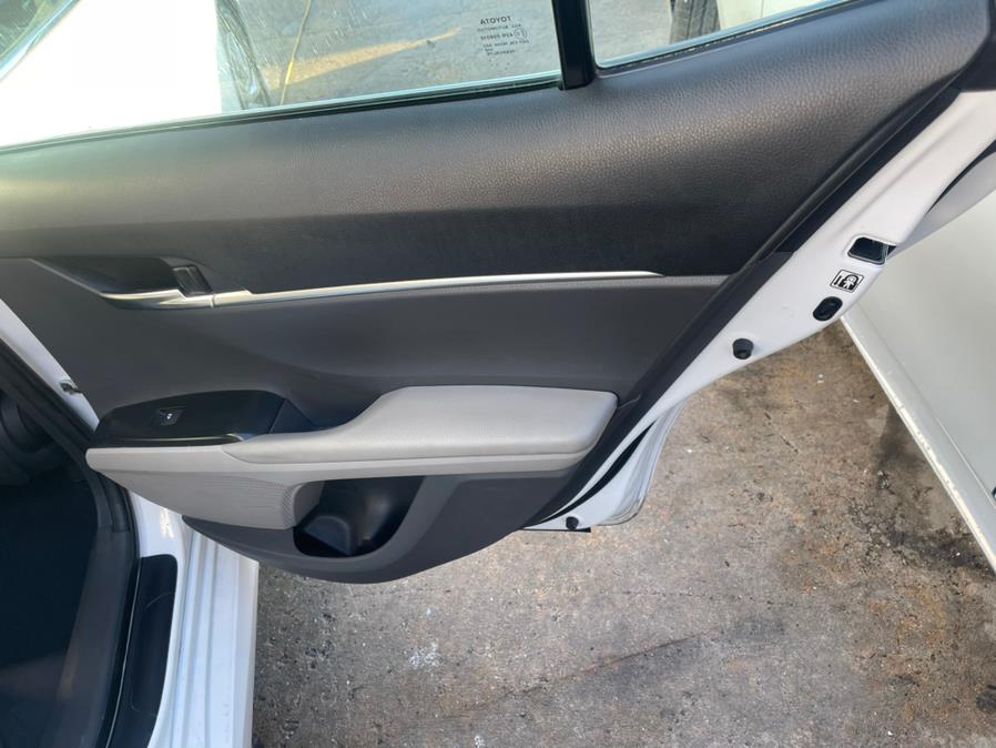 2019 Toyota Camry Hybrid LE CVT (Natl), available for sale in Brooklyn, New York | Brooklyn Auto Mall LLC. Brooklyn, New York 2019 Toyota Camry Hybrid LE CVT (Natl), available for sale in Brooklyn, New York | Brooklyn Auto Mall LLC. Brooklyn, New York