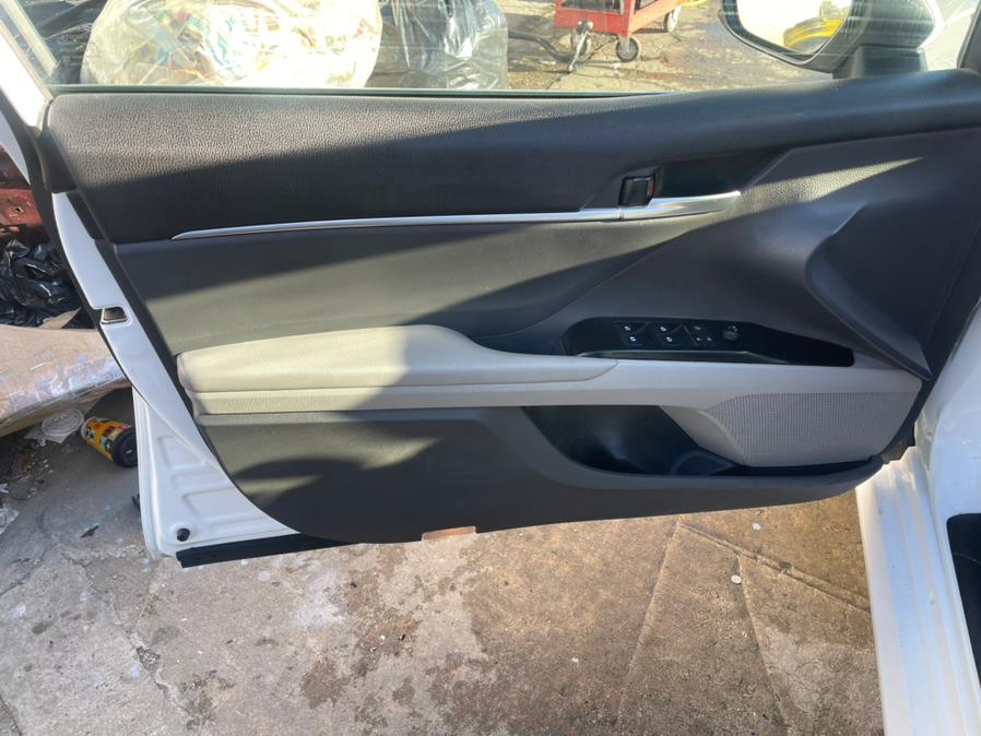 2019 Toyota Camry Hybrid LE CVT (Natl), available for sale in Brooklyn, New York | Brooklyn Auto Mall LLC. Brooklyn, New York 2019 Toyota Camry Hybrid LE CVT (Natl), available for sale in Brooklyn, New York | Brooklyn Auto Mall LLC. Brooklyn, New York