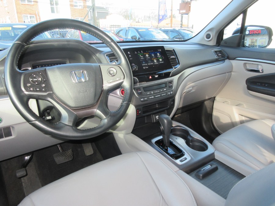 2019 Honda Pilot EX-L 2WD, available for sale in Linden, New Jersey | Route 27 Auto Mall. Linden, New Jersey 2019 Honda Pilot EX-L 2WD, available for sale in Linden, New Jersey | Route 27 Auto Mall. Linden, New Jersey