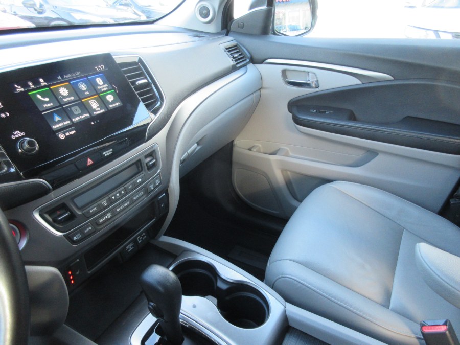 2019 Honda Pilot EX-L 2WD, available for sale in Linden, New Jersey | Route 27 Auto Mall. Linden, New Jersey 2019 Honda Pilot EX-L 2WD, available for sale in Linden, New Jersey | Route 27 Auto Mall. Linden, New Jersey