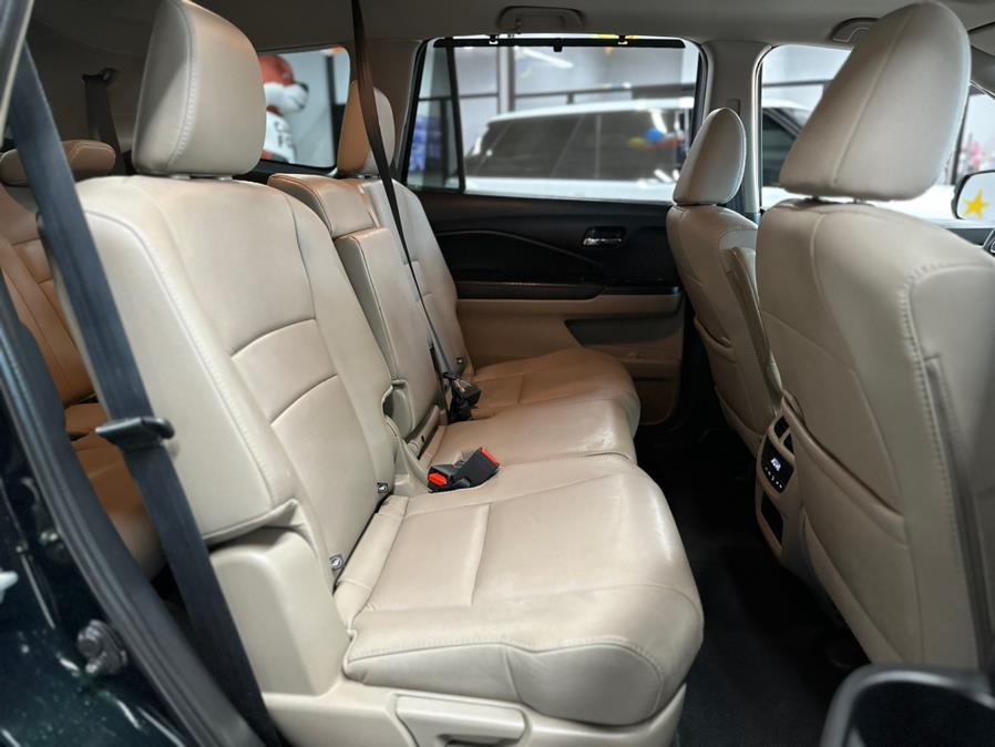 2020 Honda Pilot EX-L EX-L AWD, available for sale in Hollis, New York | Jamaica 26 Motors. Hollis, New York 2020 Honda Pilot EX-L EX-L AWD, available for sale in Hollis, New York | Jamaica 26 Motors. Hollis, New York