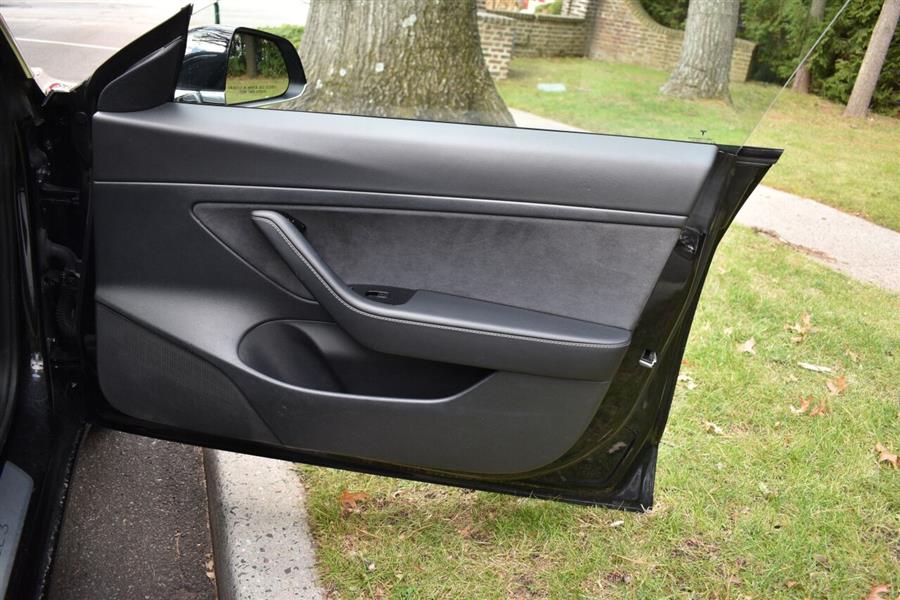 2020 Tesla Model 3 Standard Range Plus 4dr Sedan, available for sale in Great Neck, New York | Camy Cars. Great Neck, New York 2020 Tesla Model 3 Standard Range Plus 4dr Sedan, available for sale in Great Neck, New York | Camy Cars. Great Neck, New York