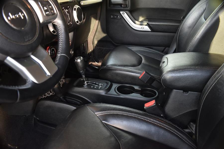 Used Jeep Wrangler Unlimited Rubicon 4x4 4dr SUV 2016 | Camy Cars. Great Neck, New York Used Jeep Wrangler Unlimited Rubicon 4x4 4dr SUV 2016 | Camy Cars. Great Neck, New York