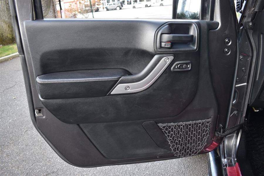 Used Jeep Wrangler Unlimited Rubicon 4x4 4dr SUV 2016 | Camy Cars. Great Neck, New York Used Jeep Wrangler Unlimited Rubicon 4x4 4dr SUV 2016 | Camy Cars. Great Neck, New York