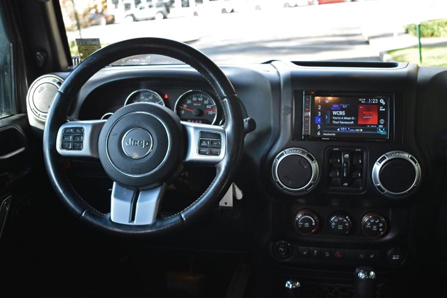Used Jeep Wrangler Unlimited Rubicon 4x4 4dr SUV 2016 | Camy Cars. Great Neck, New York Used Jeep Wrangler Unlimited Rubicon 4x4 4dr SUV 2016 | Camy Cars. Great Neck, New York