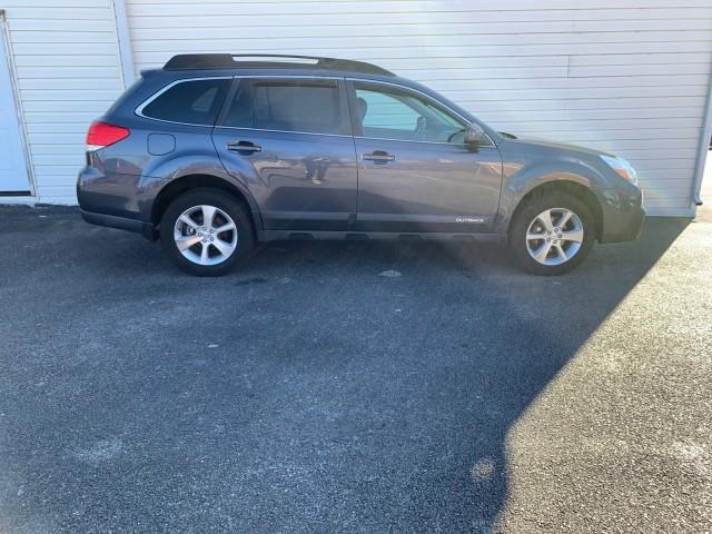 2014 Subaru Outback 2.5i Limited, available for sale in Forestville, Maryland | Valentine Motor Company. Forestville, Maryland 2014 Subaru Outback 2.5i Limited, available for sale in Forestville, Maryland | Valentine Motor Company. Forestville, Maryland