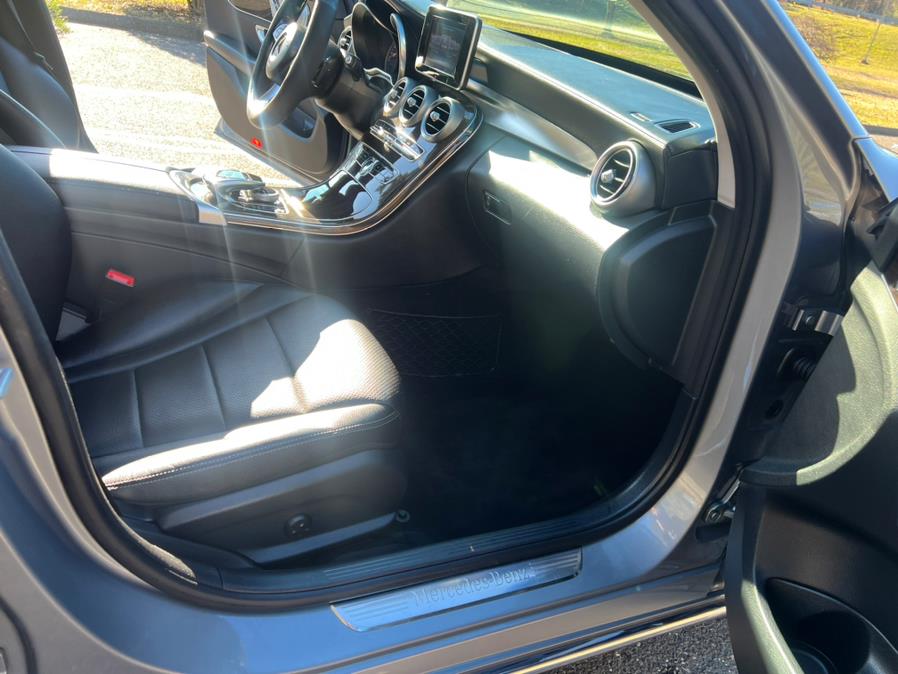 2015 Mercedes-Benz C-Class 4dr Sdn C300 Luxury 4MATIC, available for sale in Waterbury, Connecticut | Platinum Auto Care. Waterbury, Connecticut 2015 Mercedes-Benz C-Class 4dr Sdn C300 Luxury 4MATIC, available for sale in Waterbury, Connecticut | Platinum Auto Care. Waterbury, Connecticut